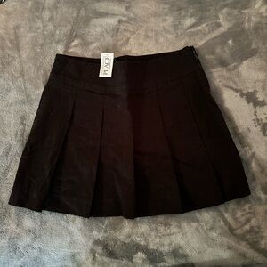Place Black Pleated Skort